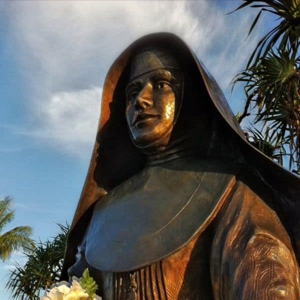 600px-Mother_Marianne_Cope_statue