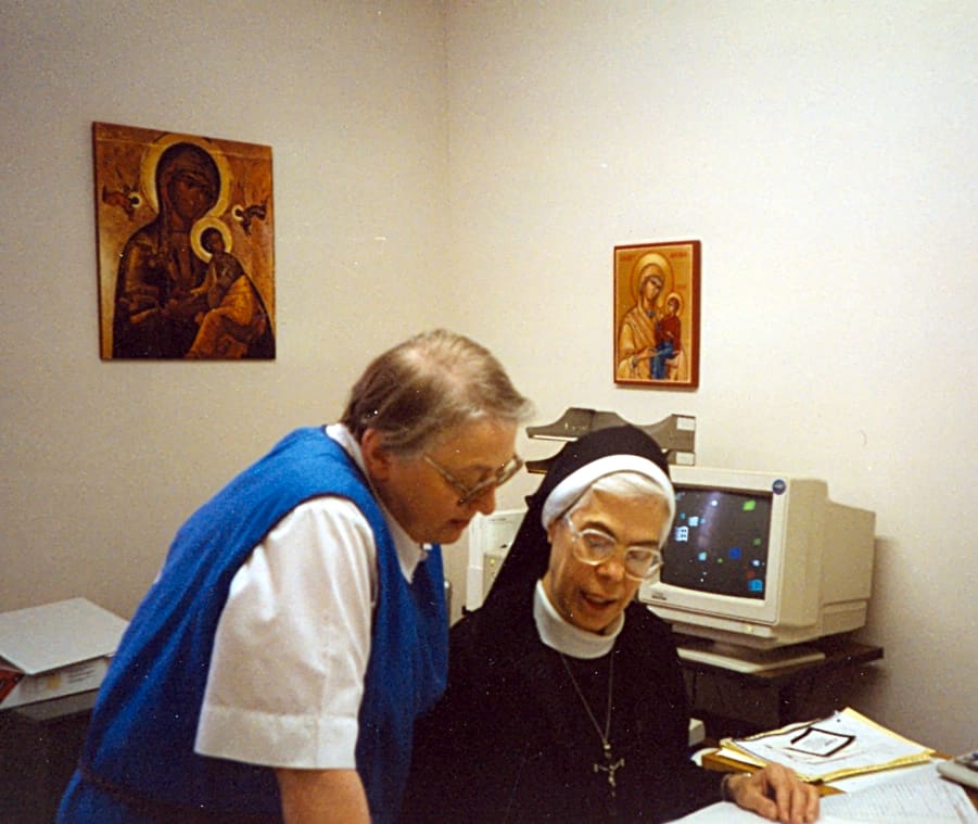 Sister Anne and Sr. Lawdean Lamberger (left) in the S S M O Finance Office