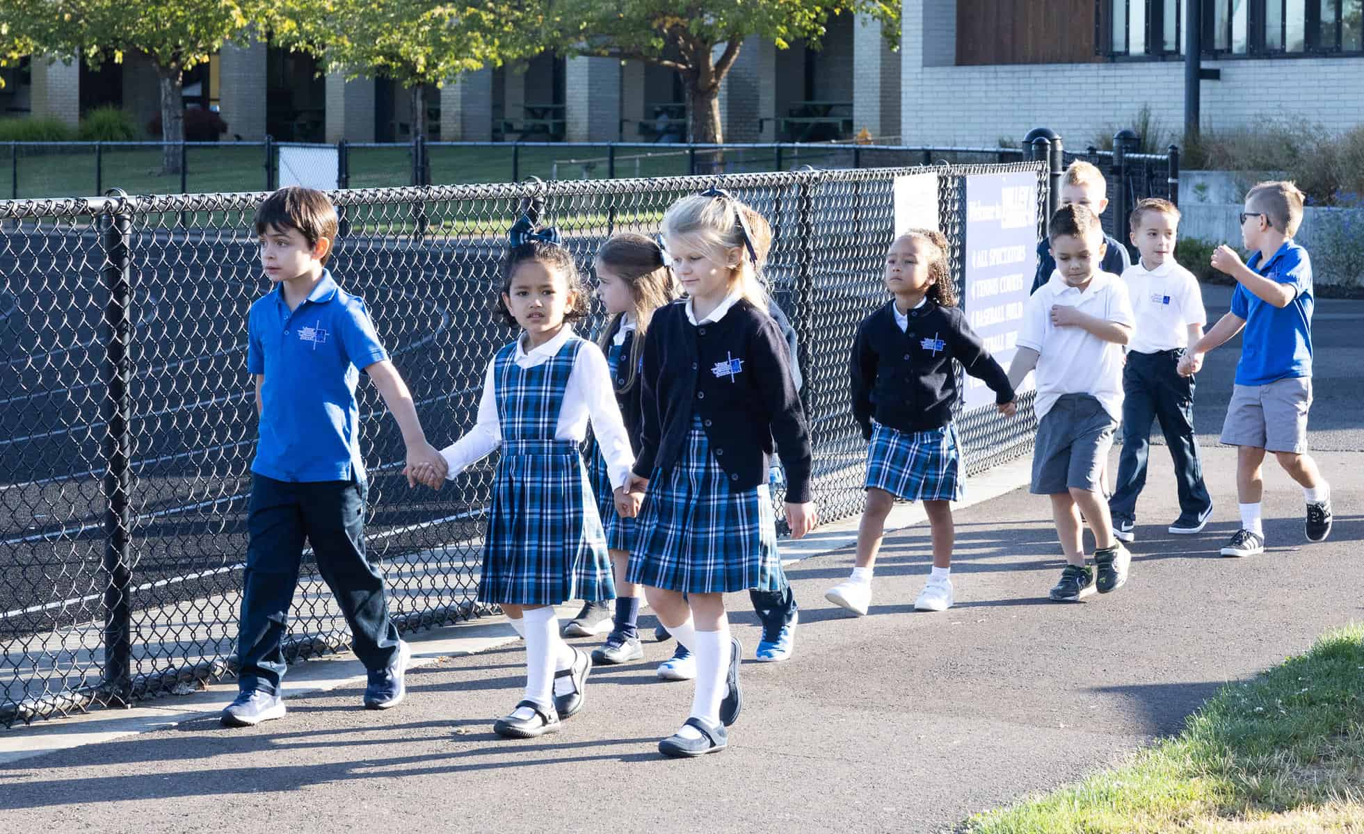 Elementary school students in line