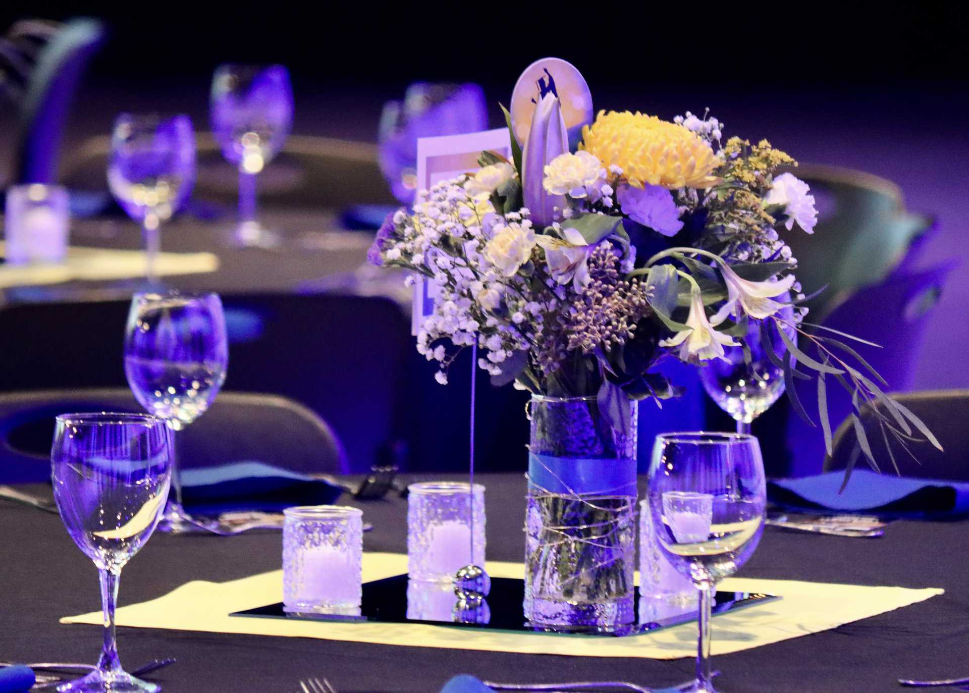 Gala table setting