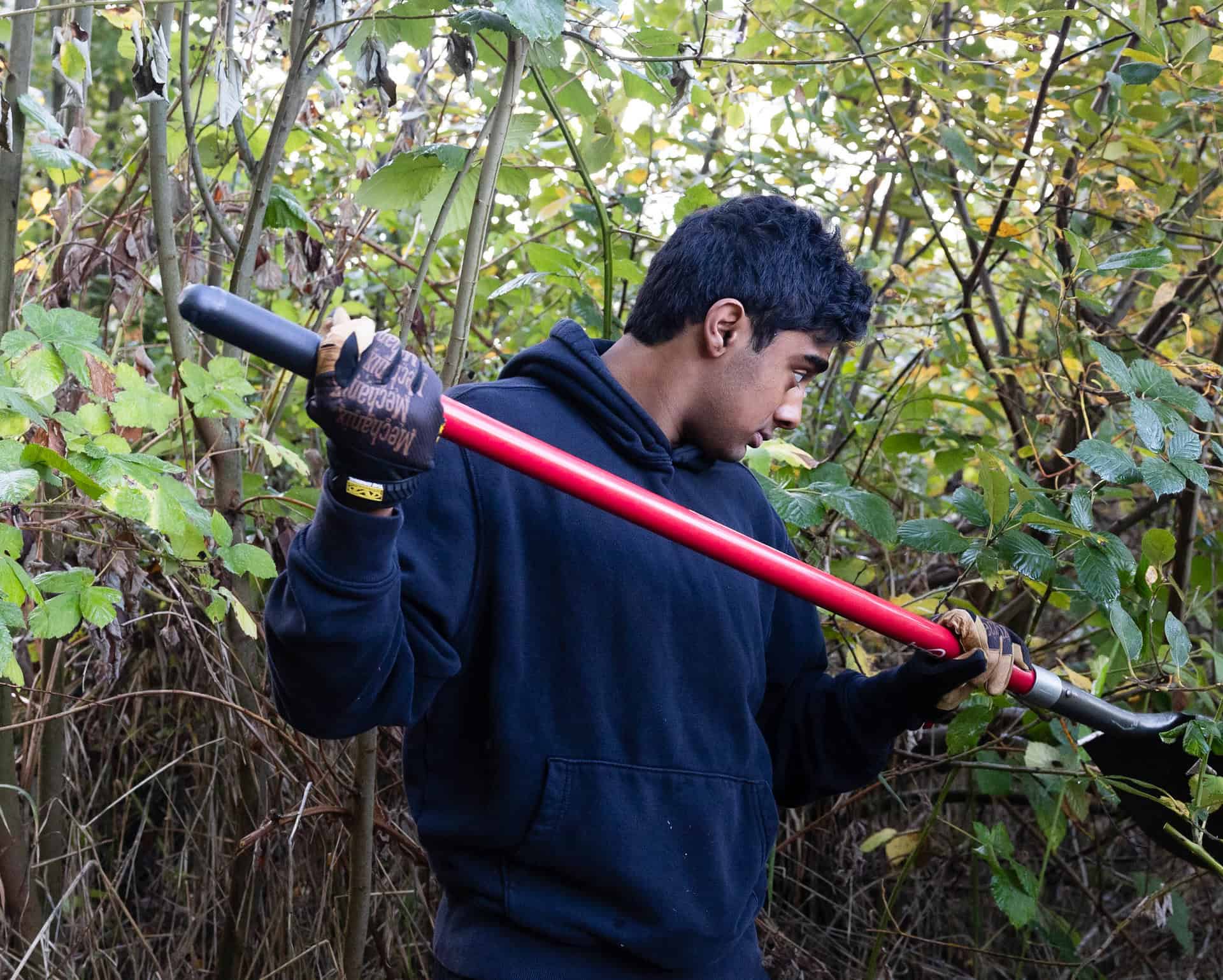 Valiant gardening on day of service