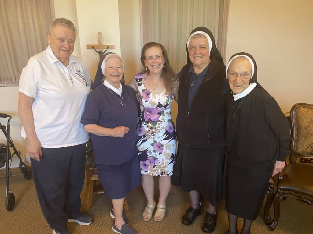 Cathy cochran valedictorian 1985 with ssmosisters