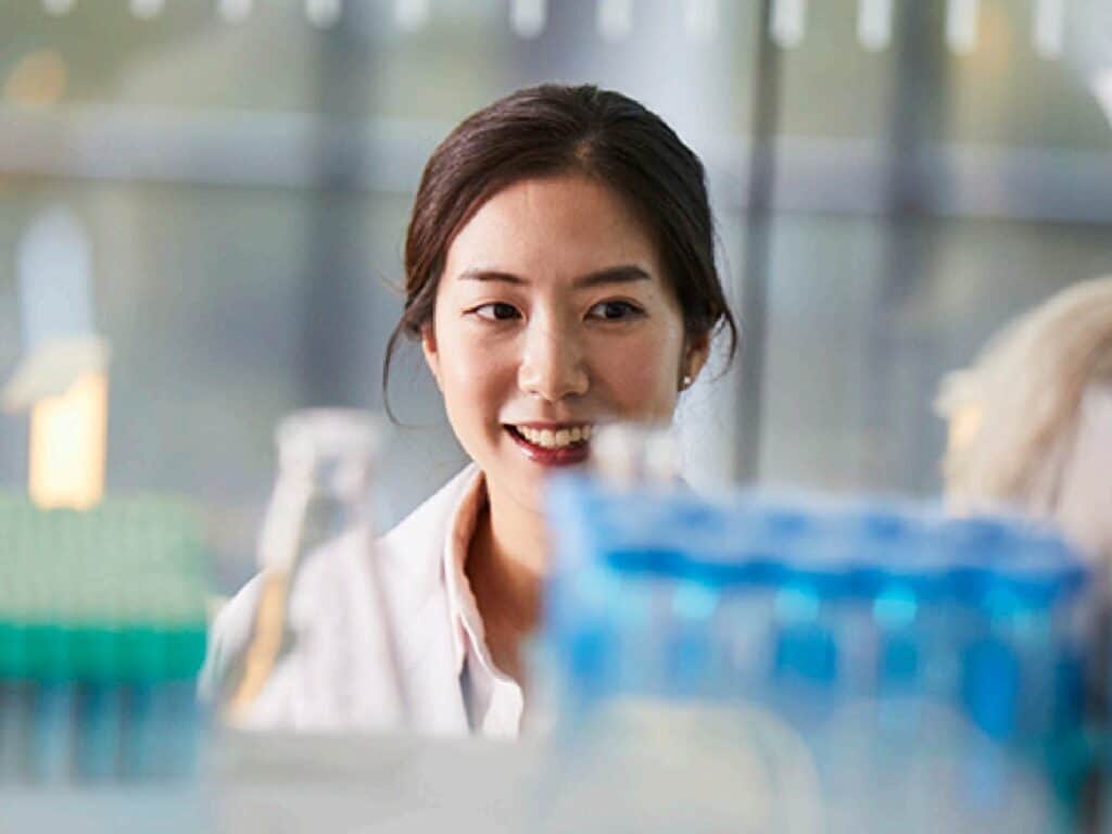 Su Min Lim ’06 is a neurology faculty member at Massachusetts General Hospital