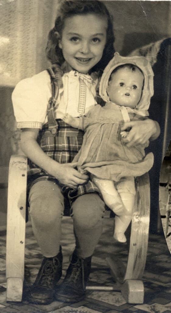 Sr ruth age